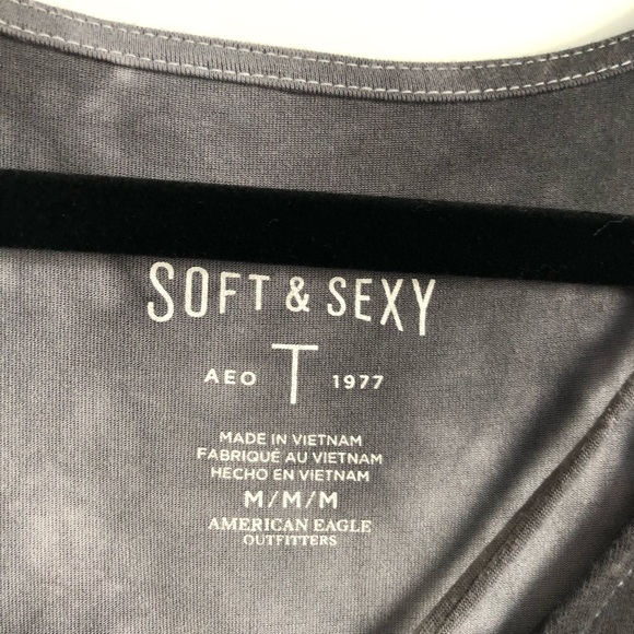 Top - Picture 2 of 2